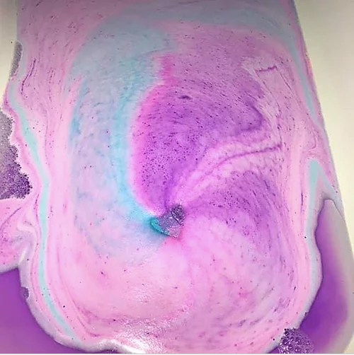 Pretty Plum Heart Bath Bomb